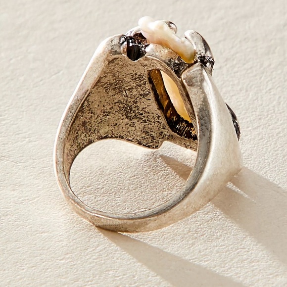 Free People Bold Rectangle Ring - Gold - Picture 3 of 11